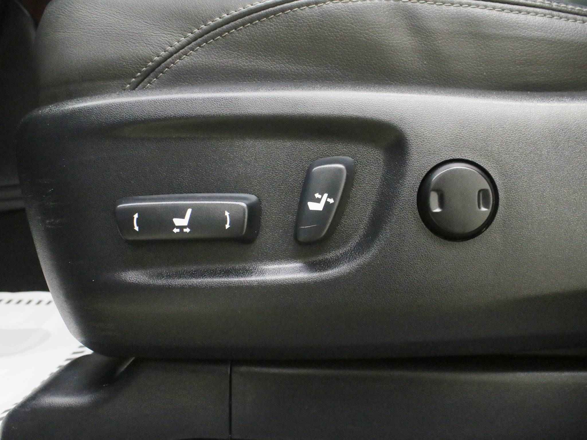 Toyota Land Cruiser Prado, 150 Series Рестайлинг 1