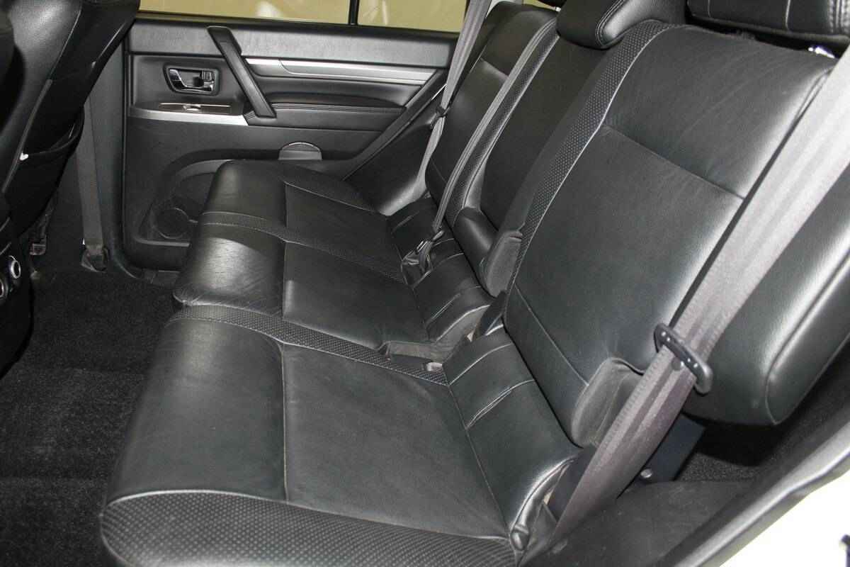 Mitsubishi Pajero, IV Рестайлинг 1