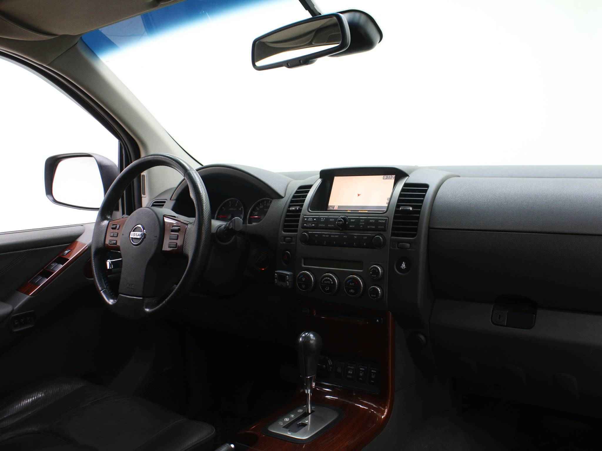 Nissan Pathfinder, III