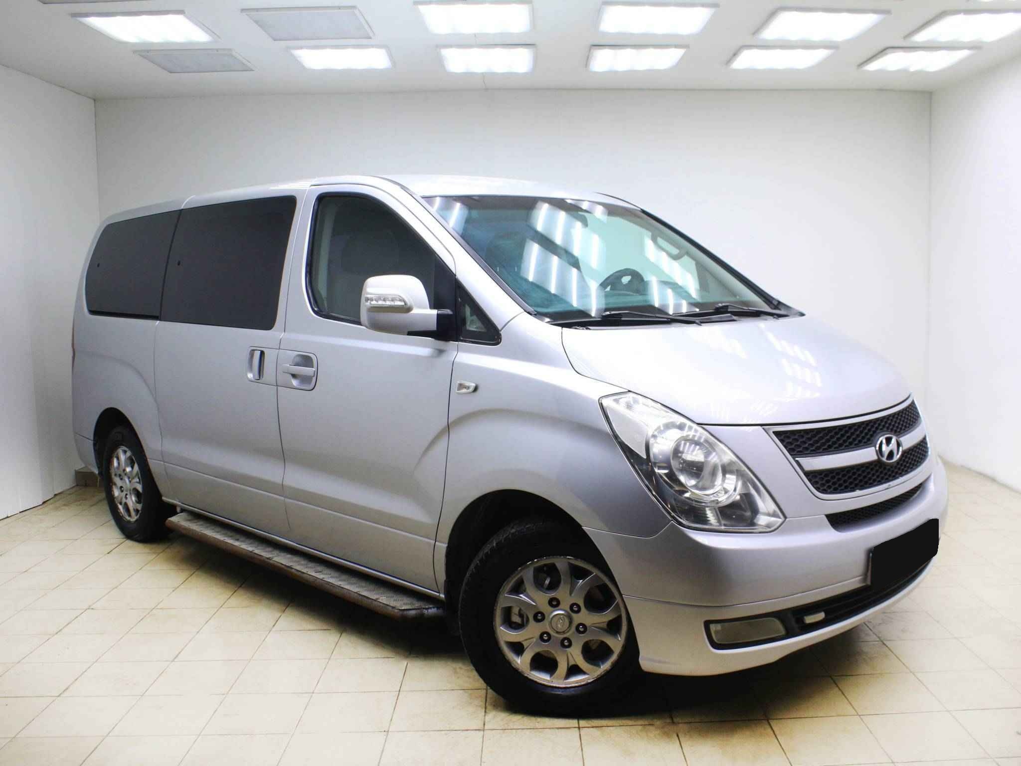 Hyundai Grand Starex, I