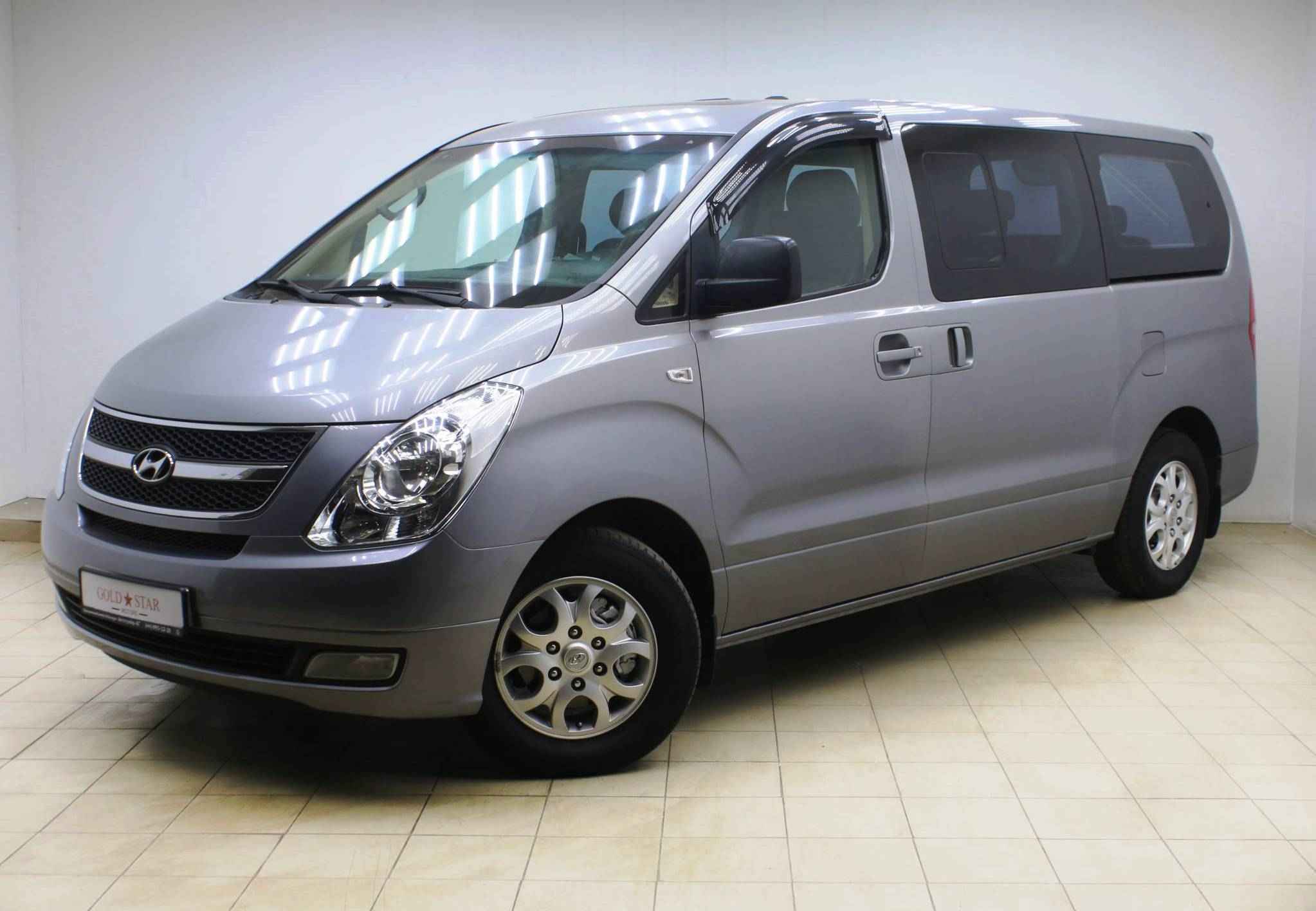 Hyundai Grand Starex, I