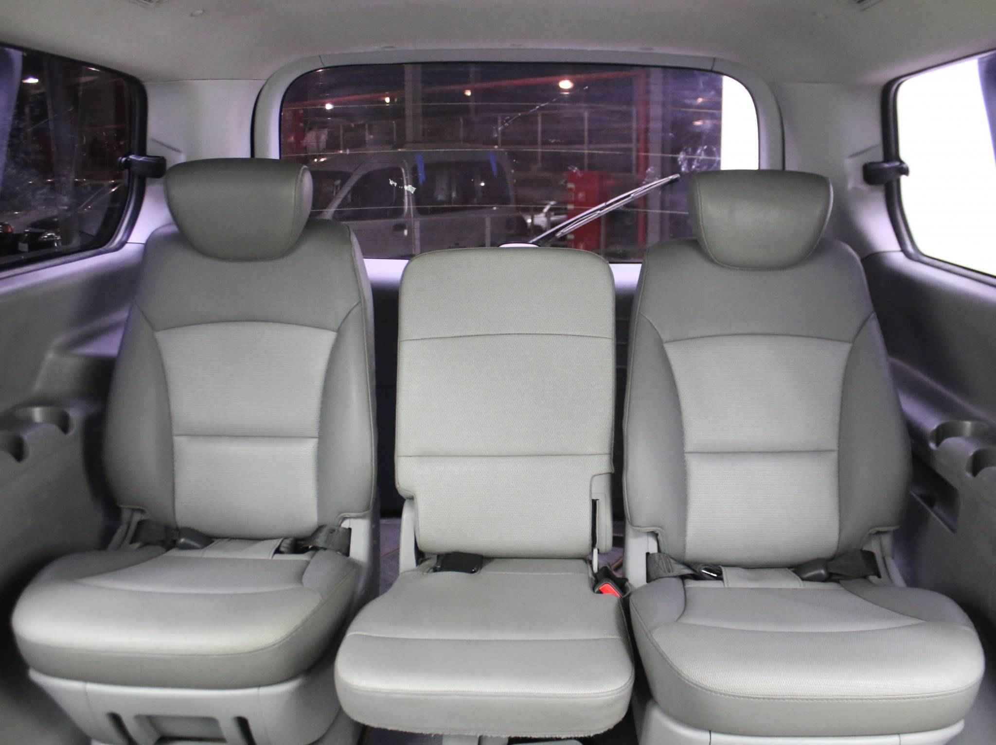 Hyundai Grand Starex, I