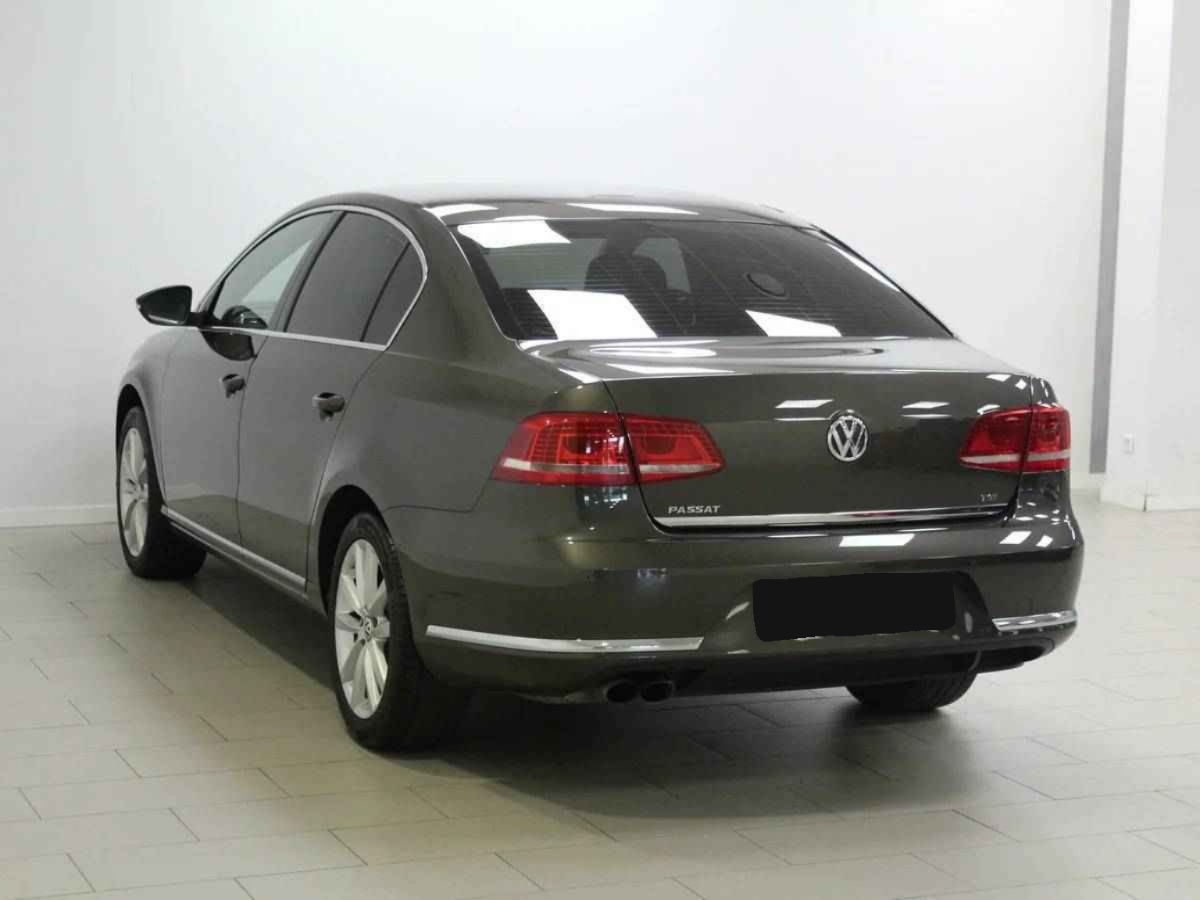 Volkswagen Passat, B7