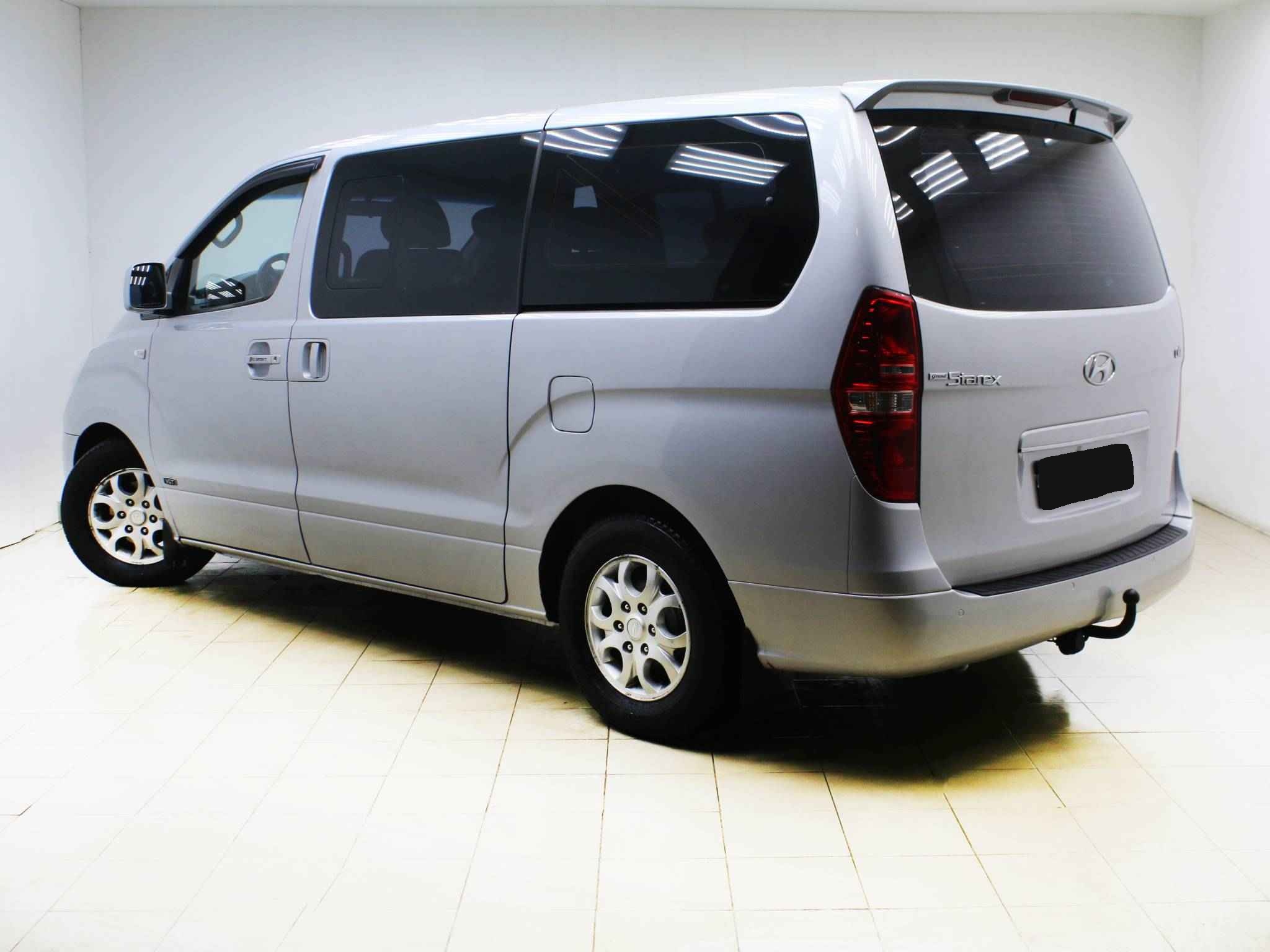 Hyundai Grand Starex, I