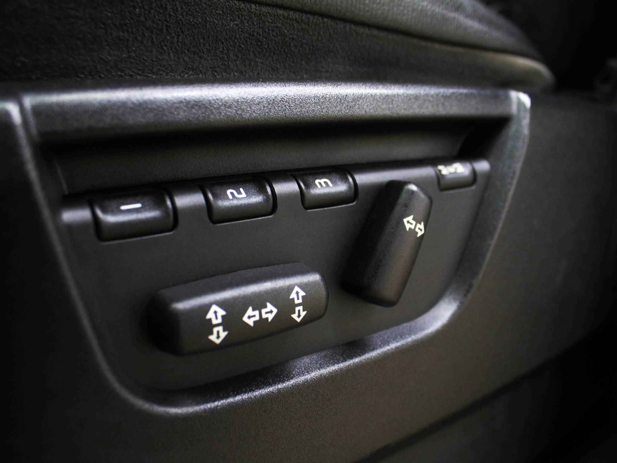 Land Rover Discovery, III