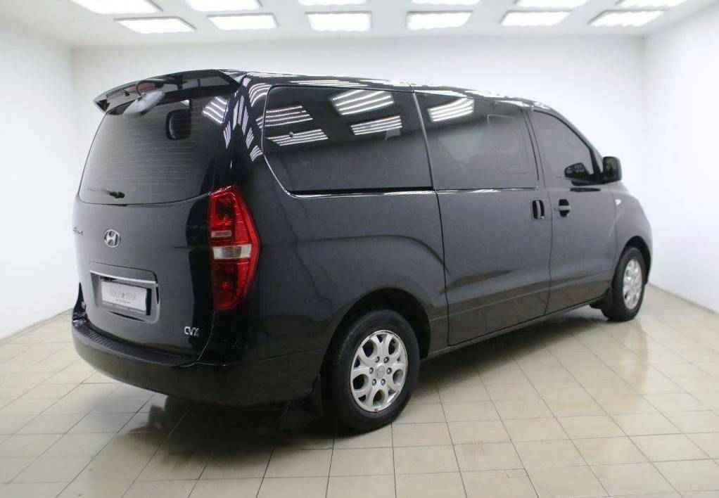 Hyundai Grand Starex, I