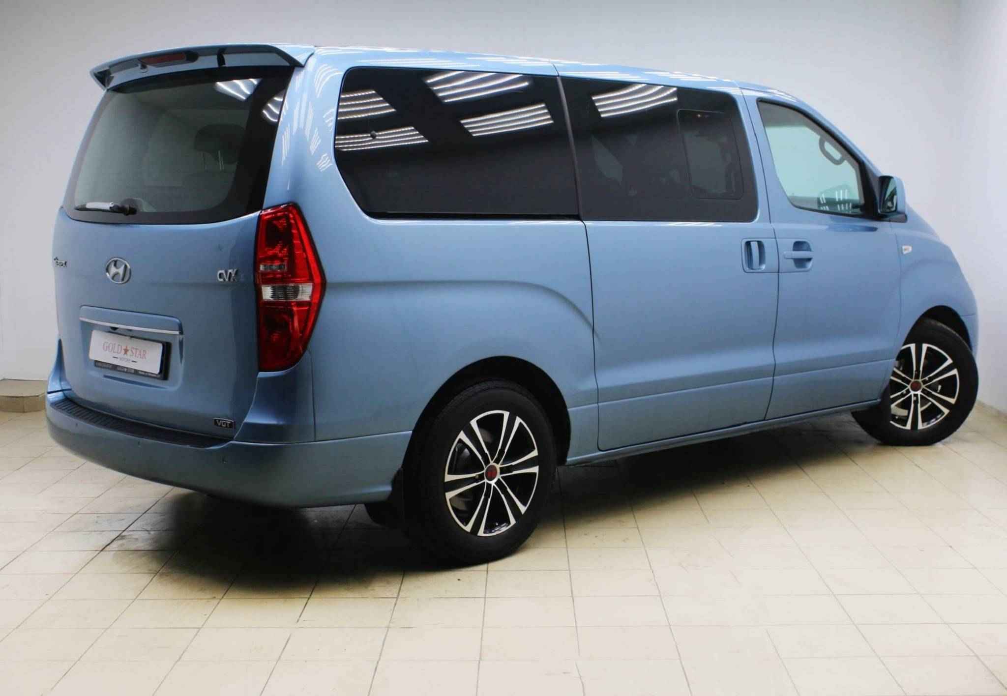 Hyundai Grand Starex, I