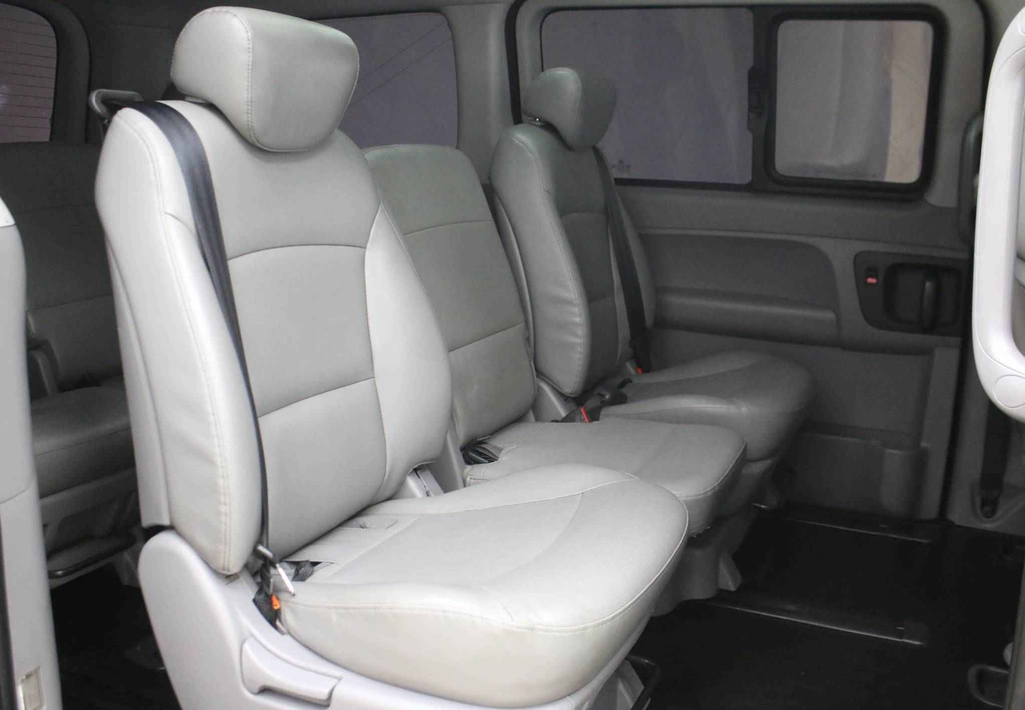 Hyundai Grand Starex, I