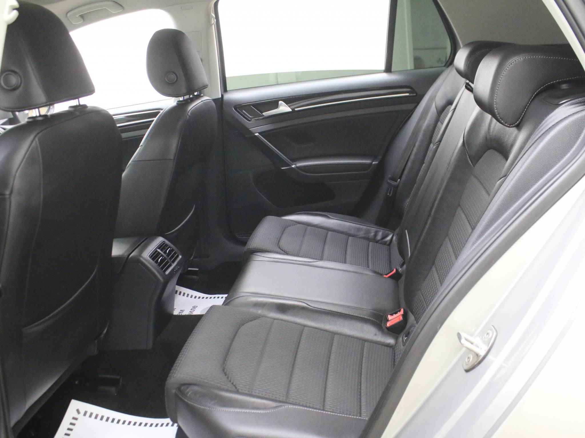 Volkswagen Golf, VII