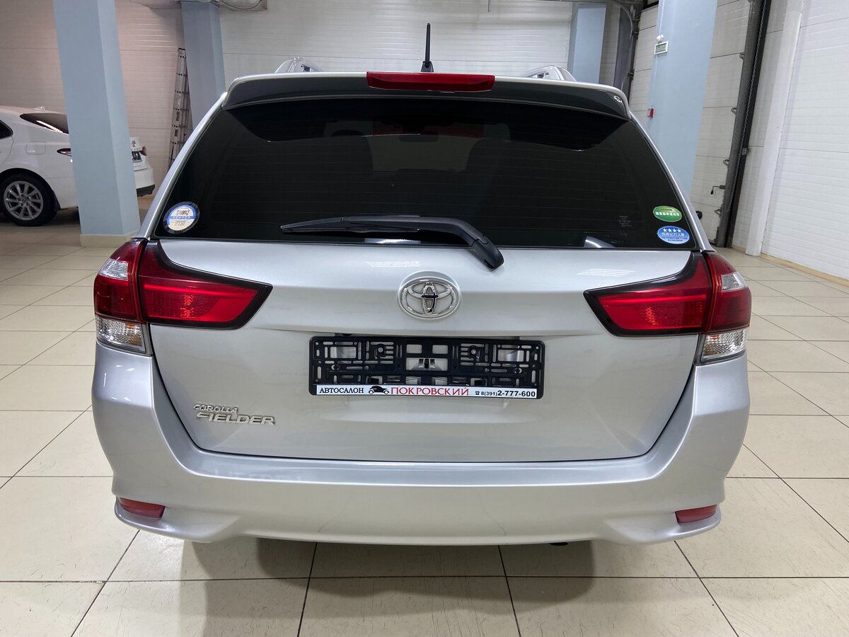 Toyota Corolla Fielder, 2018