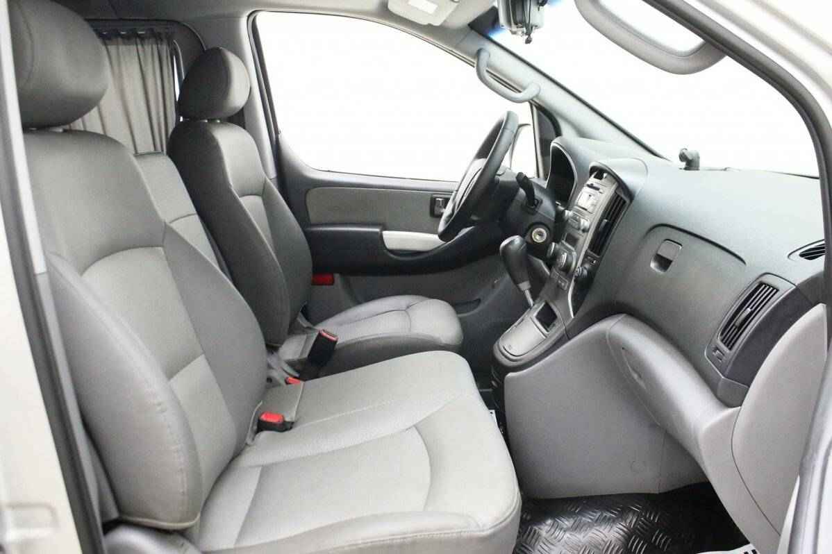 Hyundai Grand Starex, I