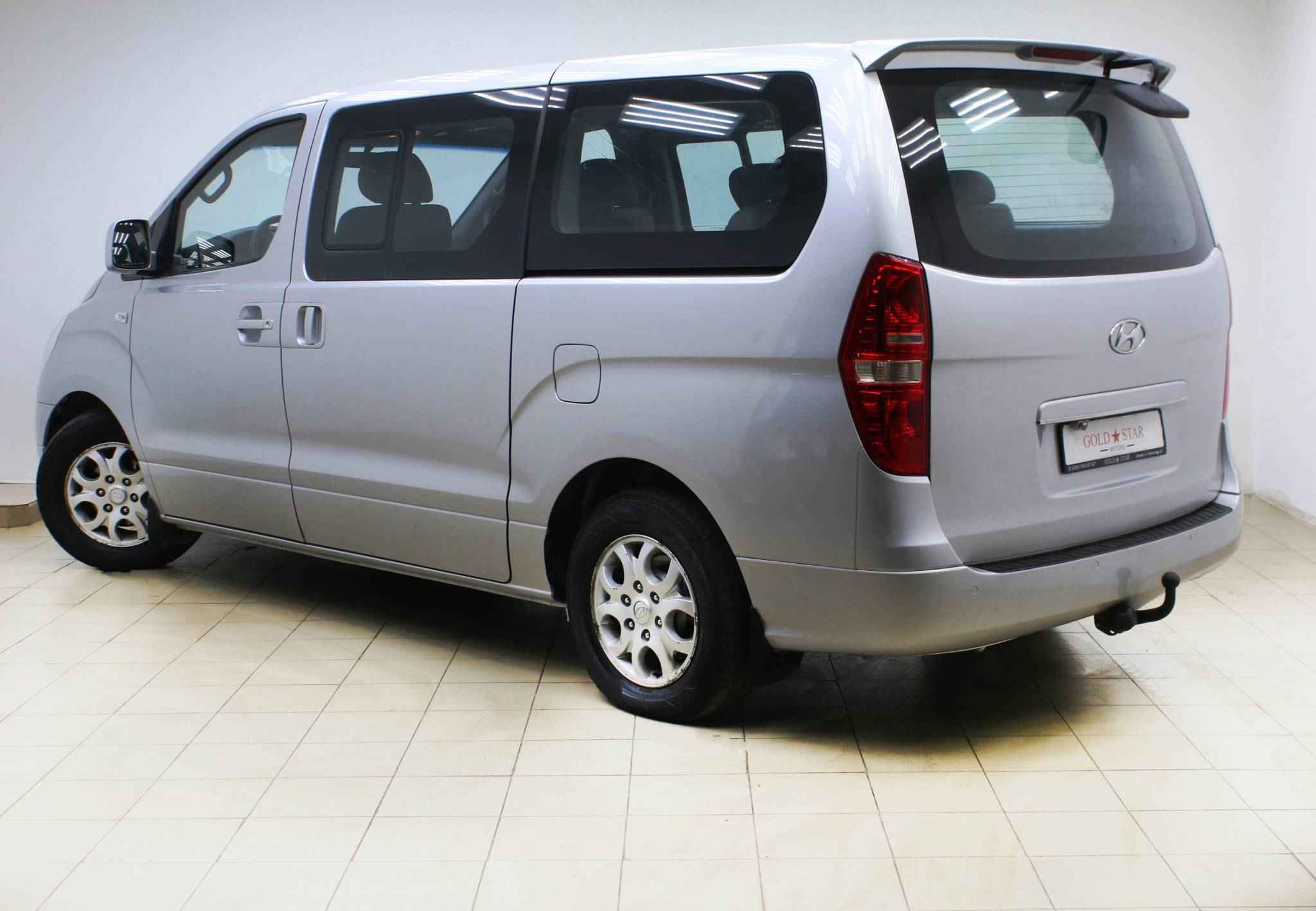 Hyundai Grand Starex, I