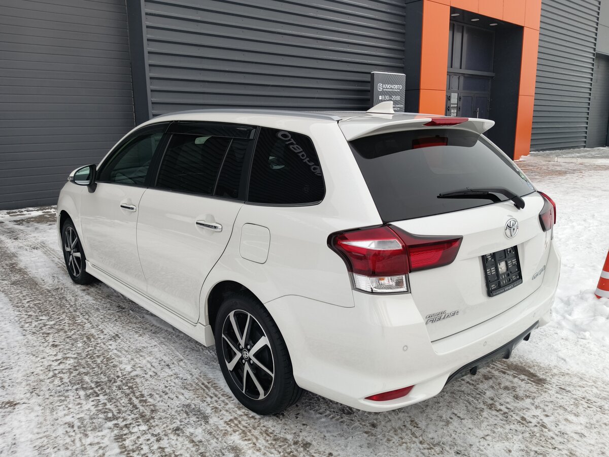Toyota Corolla Fielder, 2018