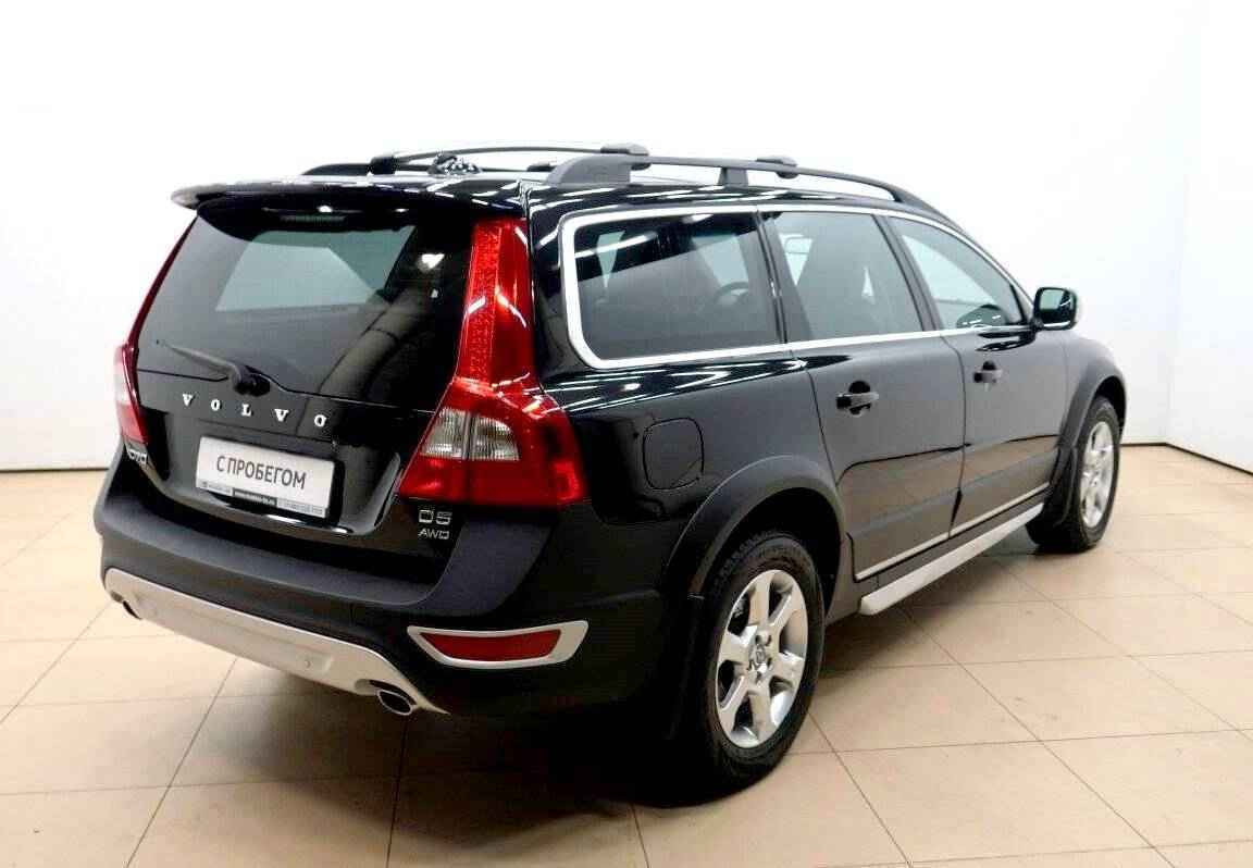 Volvo XC70, II