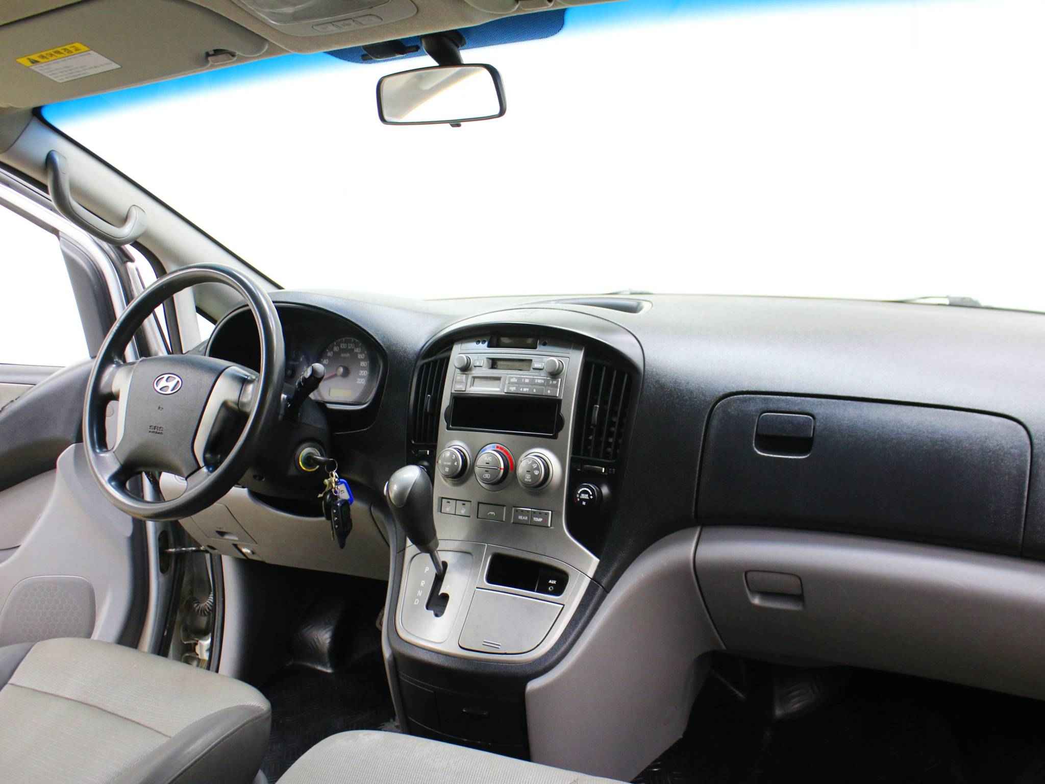 Hyundai Grand Starex, I