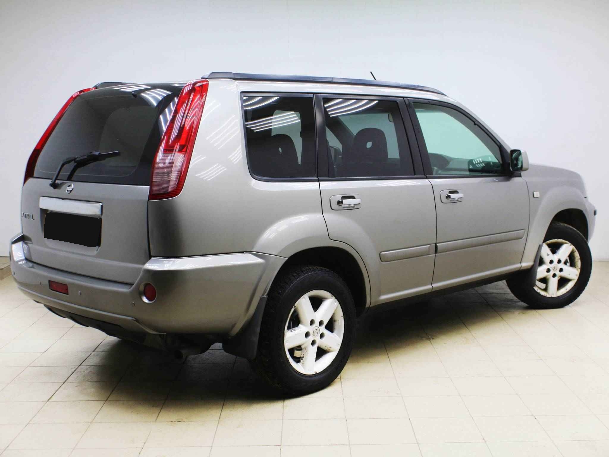 Nissan X-Trail, I