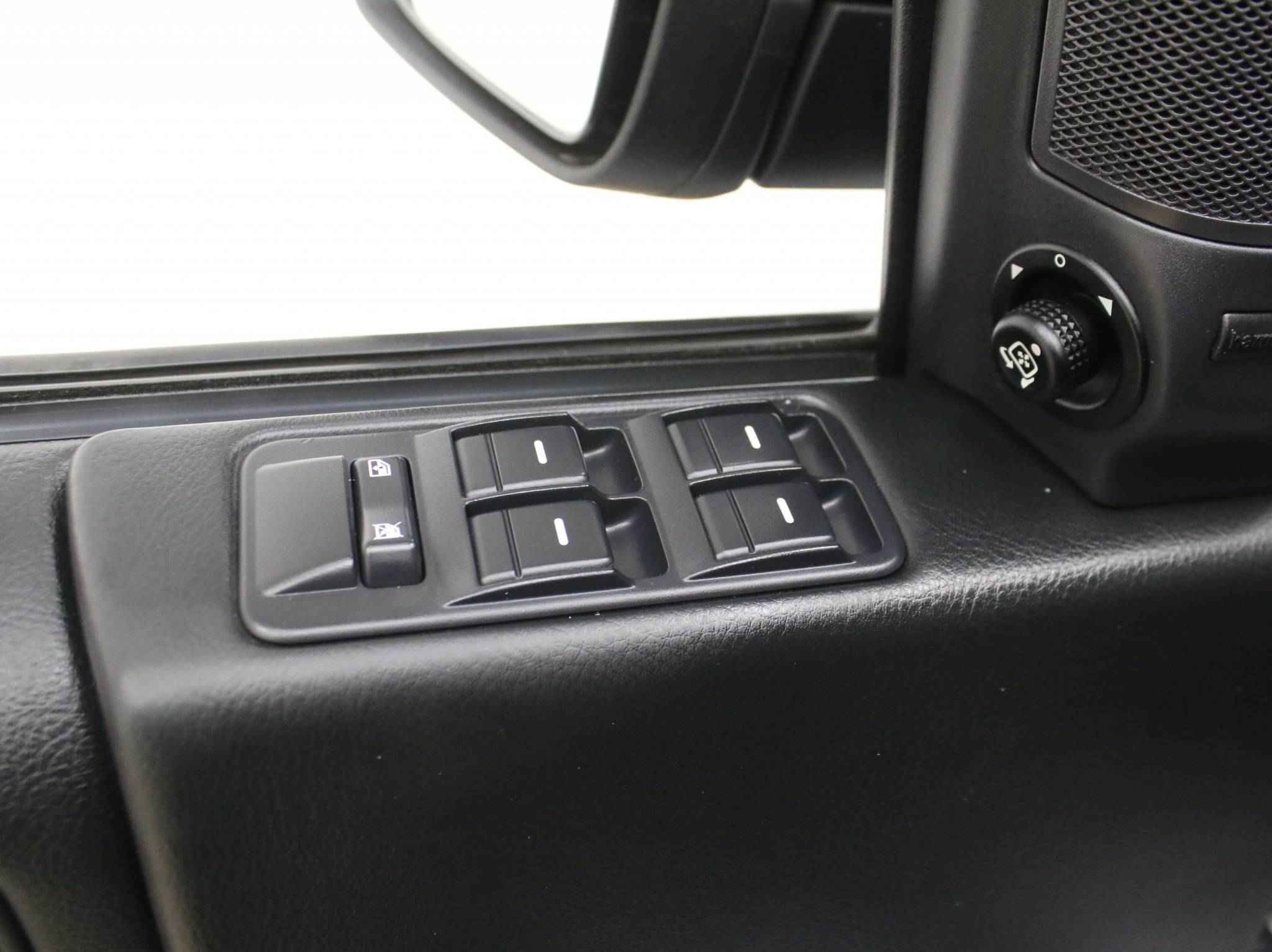 Land Rover Discovery, III