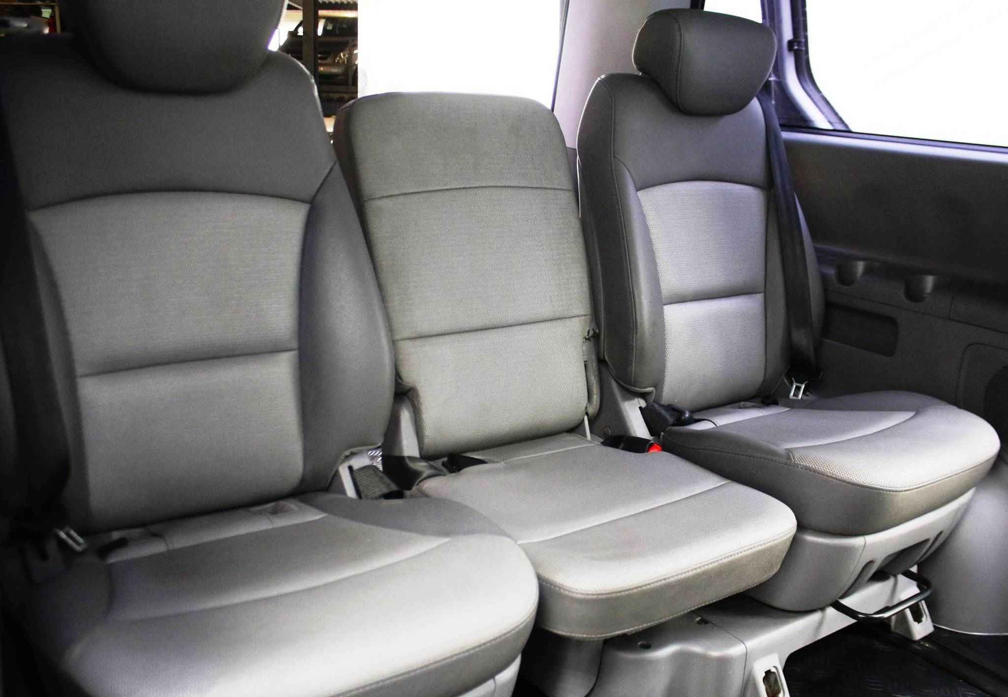 Hyundai Grand Starex, I