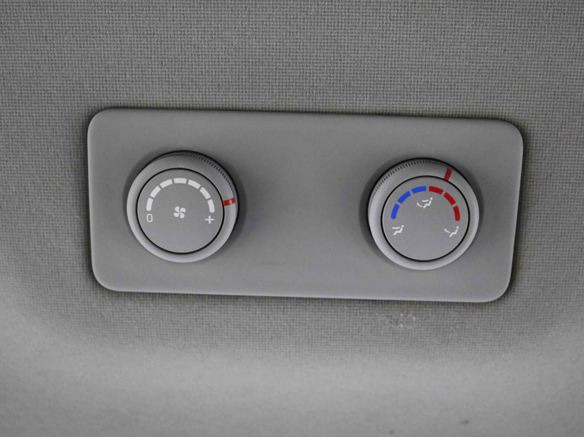 Hyundai Grand Starex, I