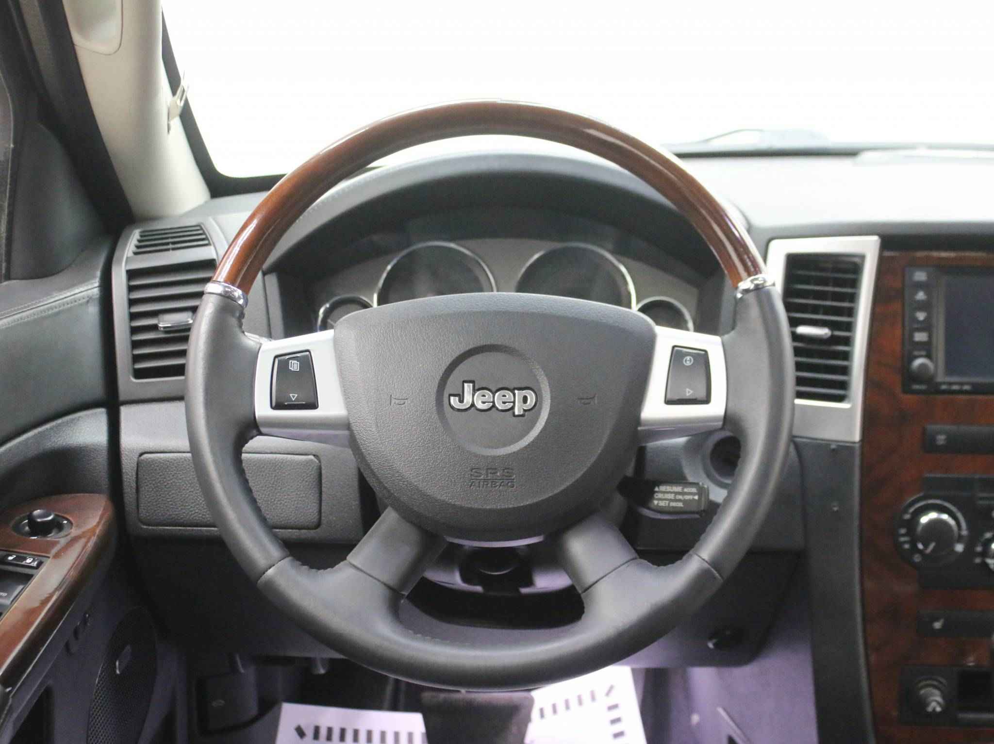Jeep Grand Cherokee, III (WK)