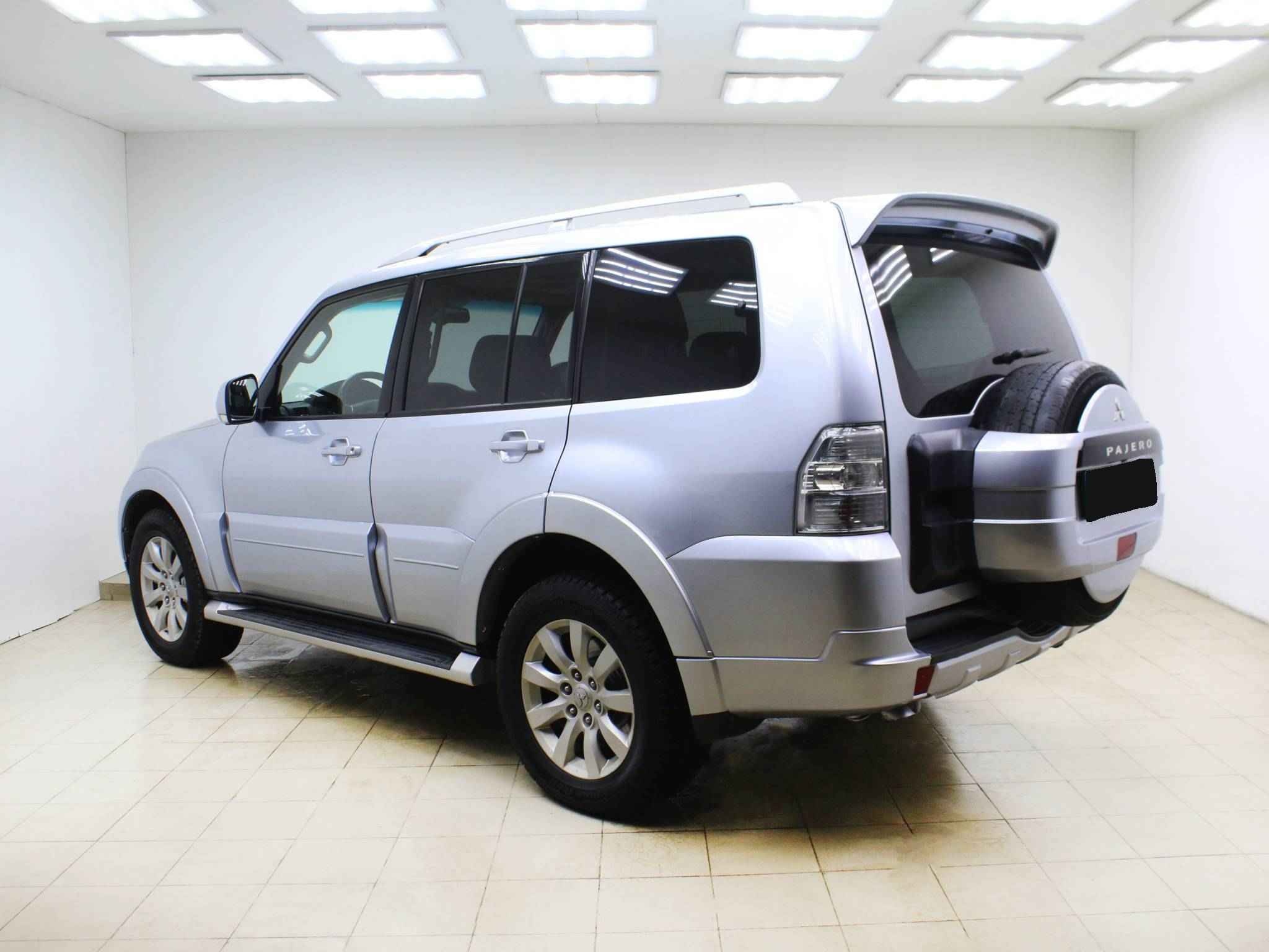Mitsubishi Pajero, IV