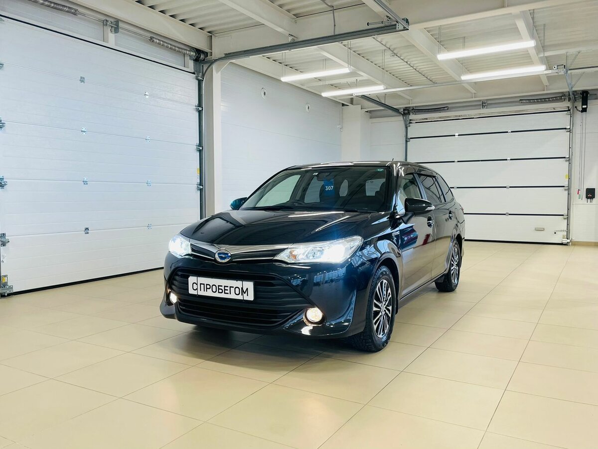 Toyota Corolla Fielder, 2017