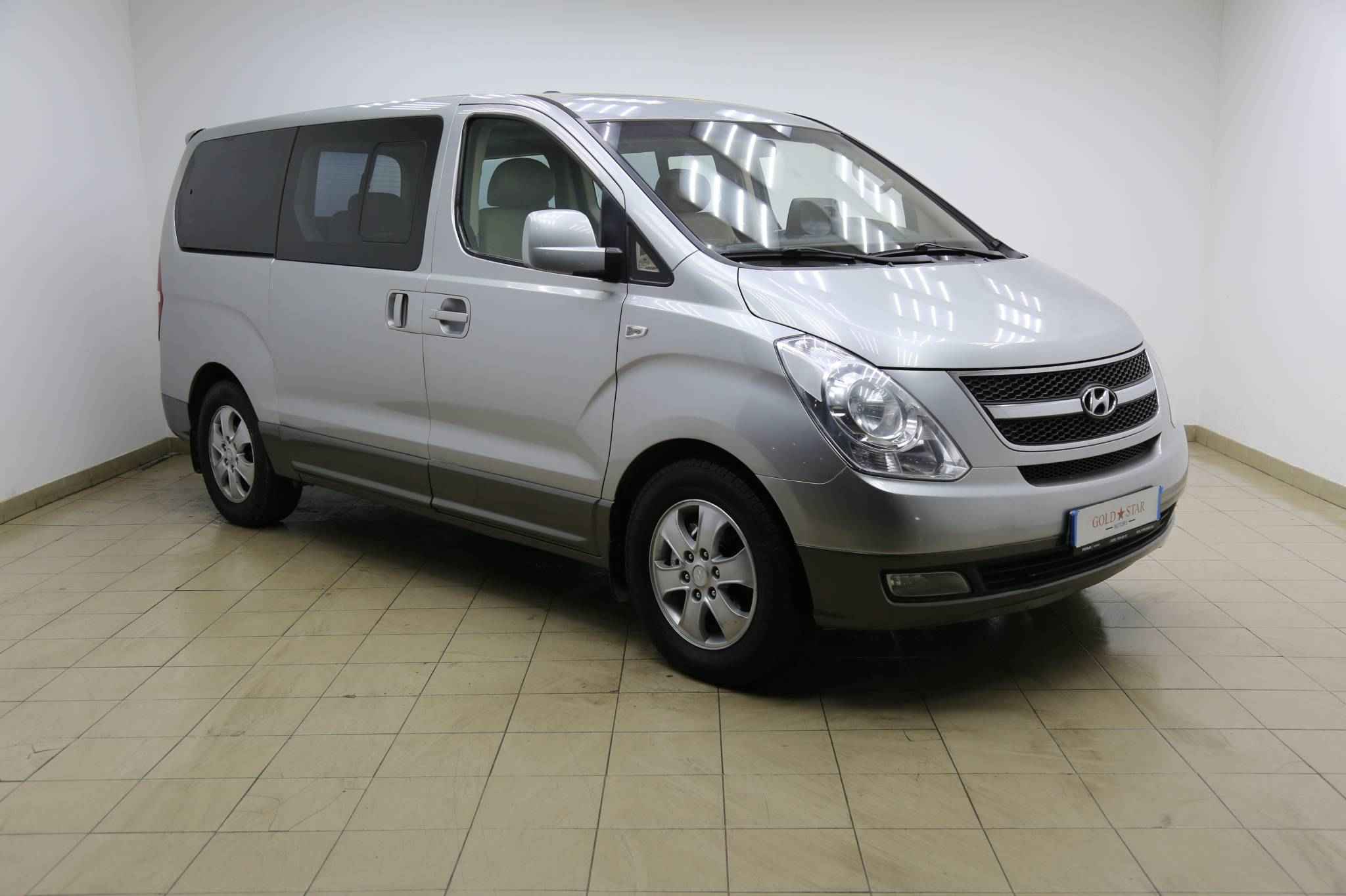 Hyundai Grand Starex, I
