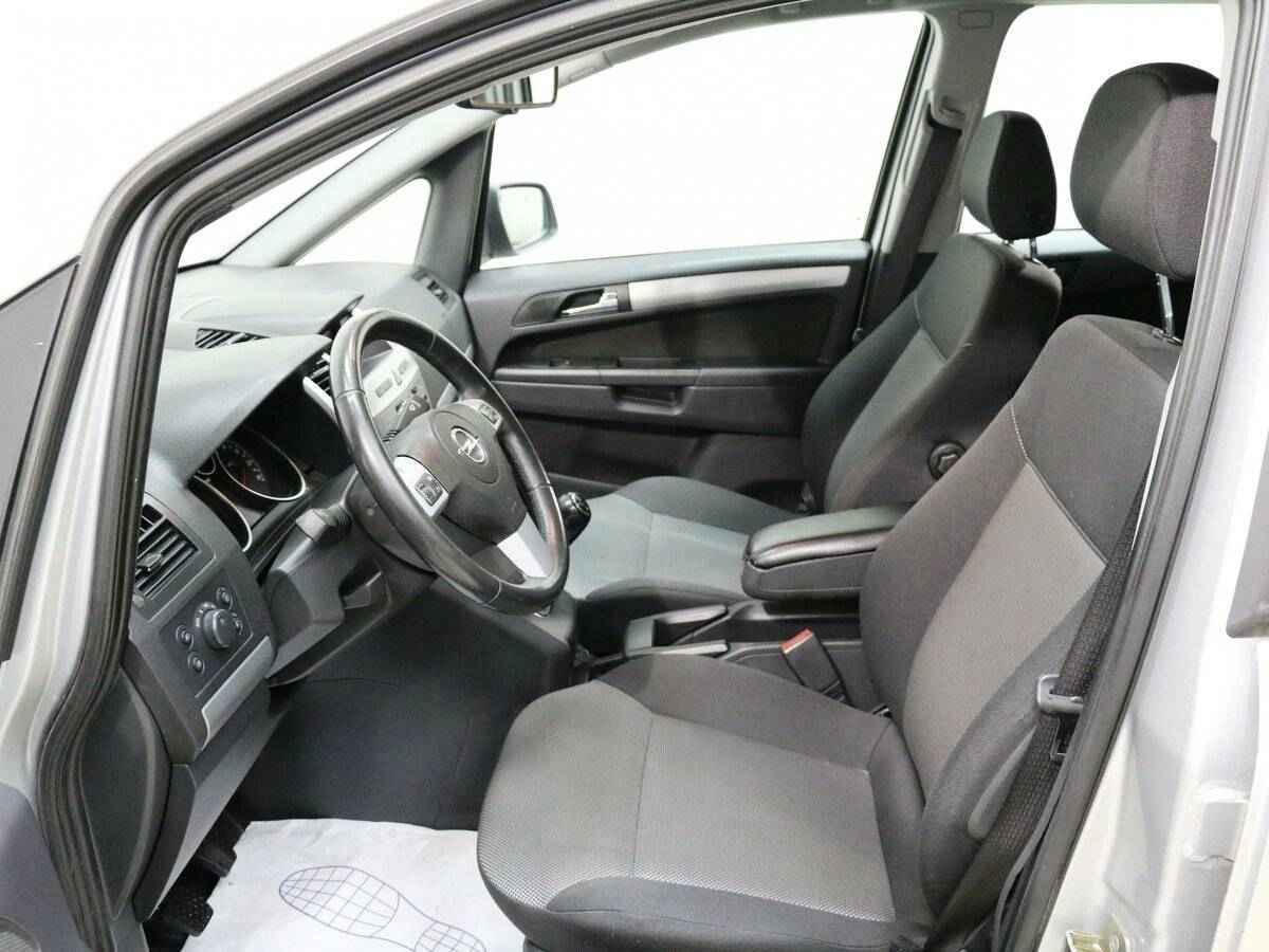 Opel Zafira, B Рестайлинг