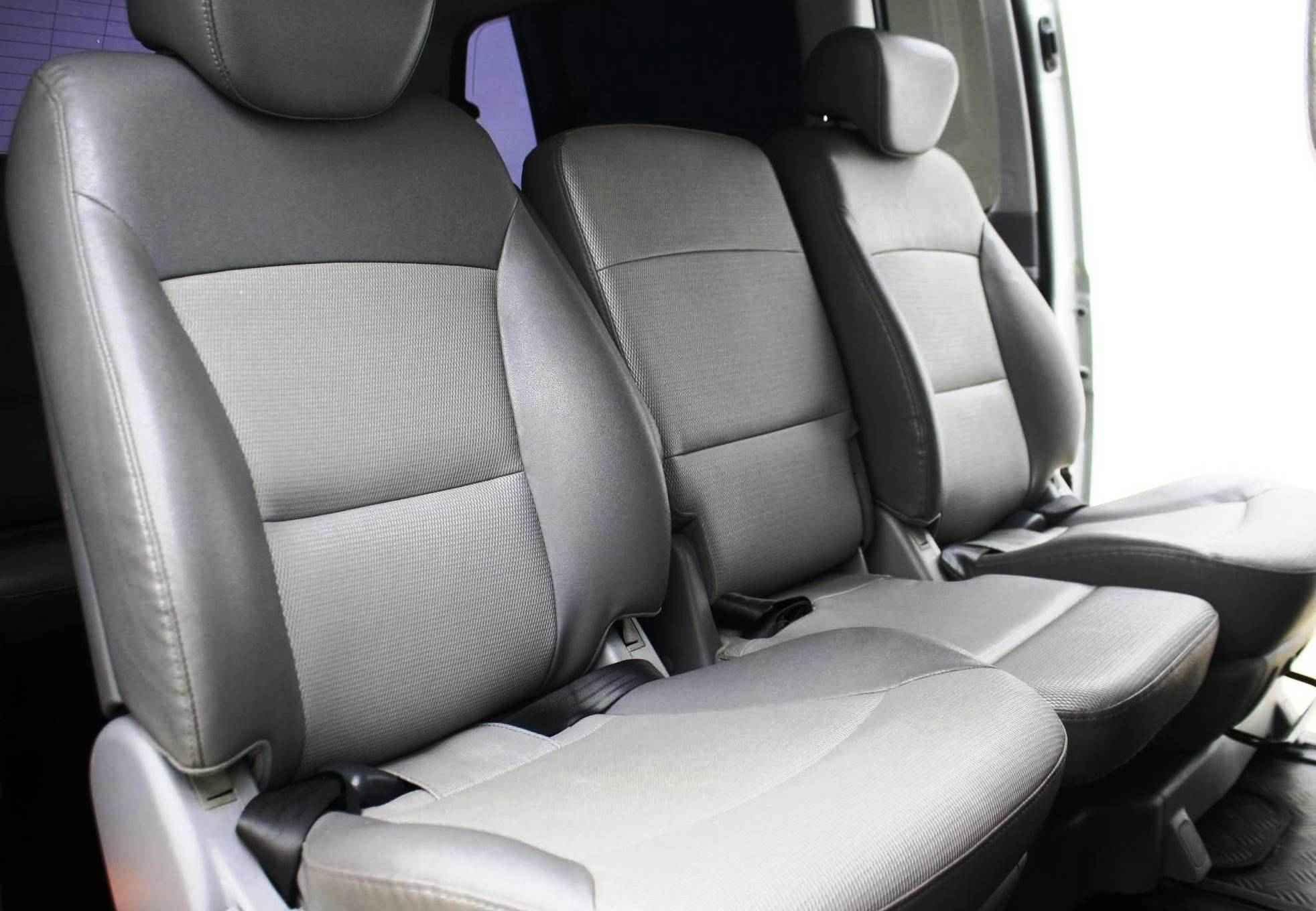 Hyundai Grand Starex, I