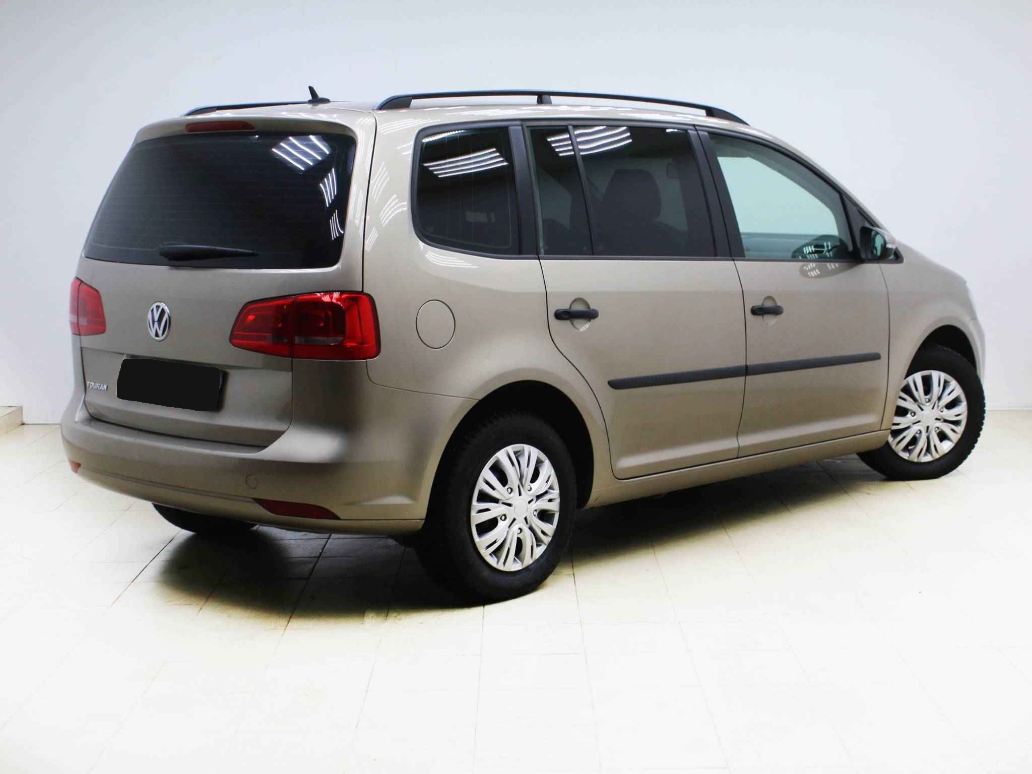 Volkswagen Touran, II
