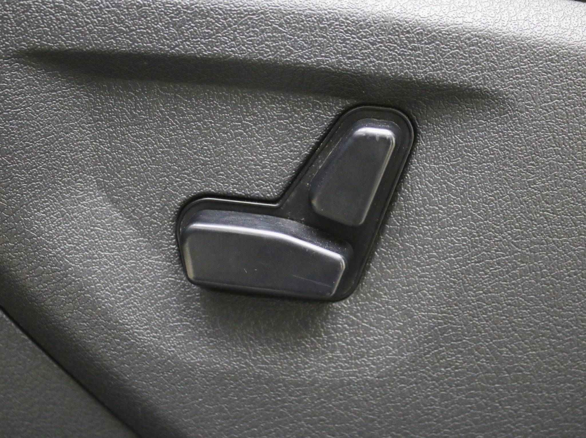 Jeep Grand Cherokee, III (WK)