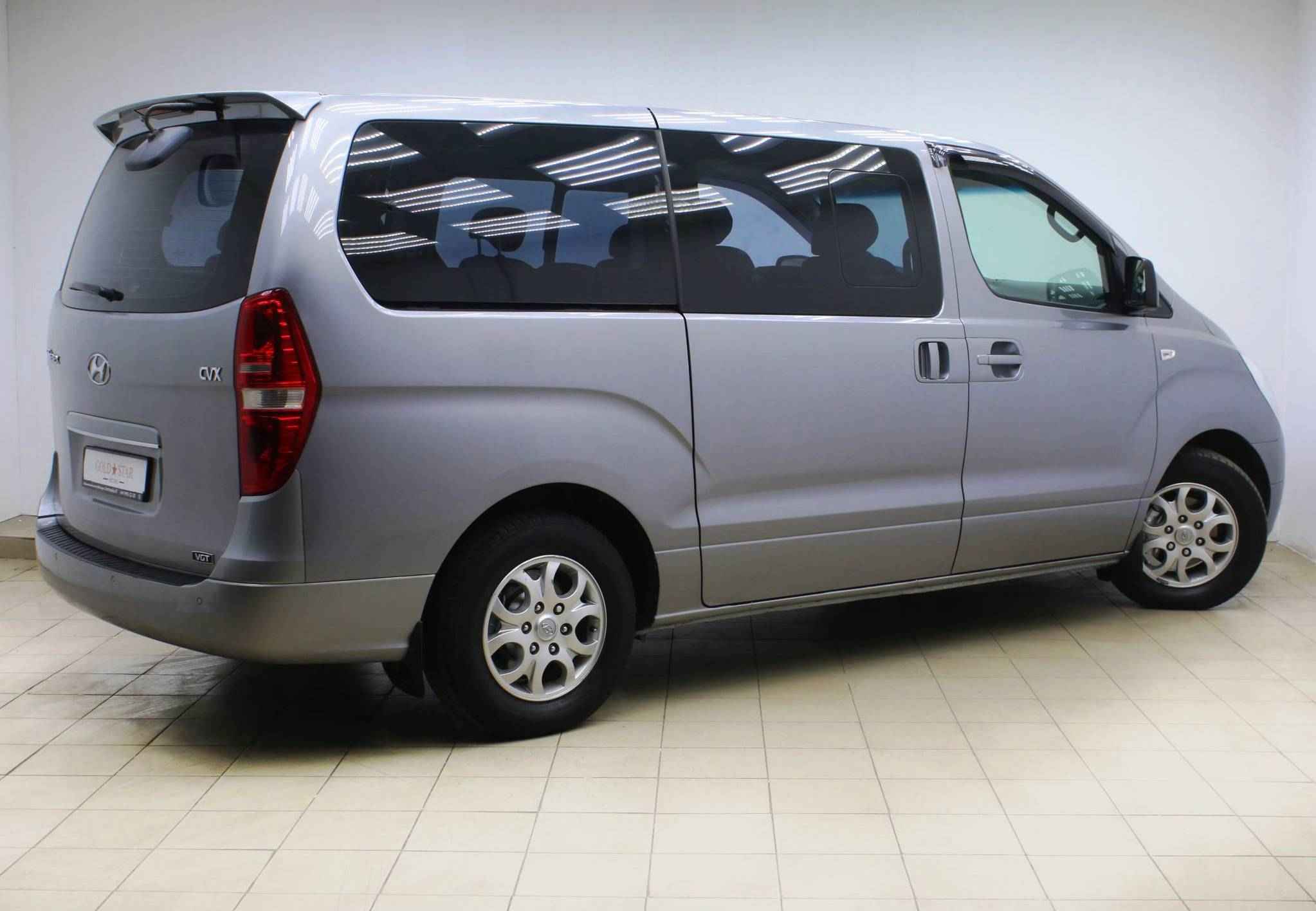 Hyundai Grand Starex, I