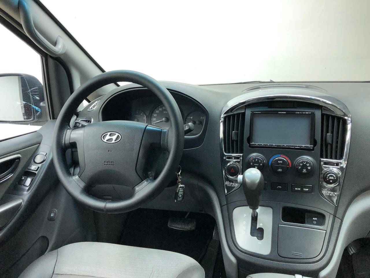 Hyundai Grand Starex, I