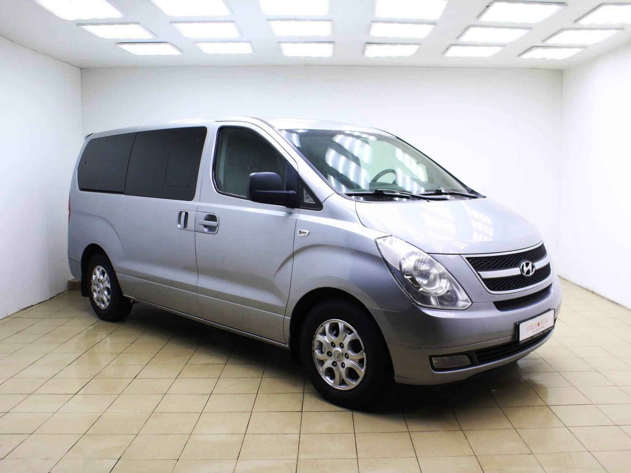 Hyundai Grand Starex, I
