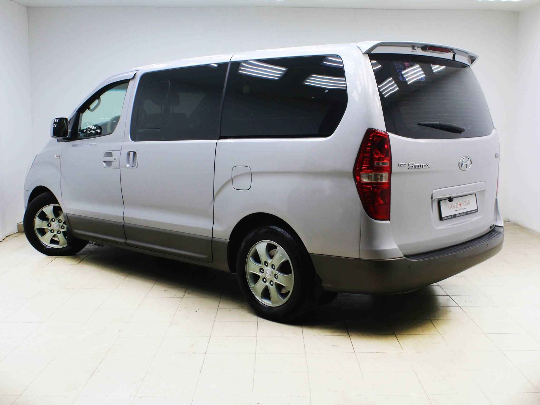 Hyundai Grand Starex, I