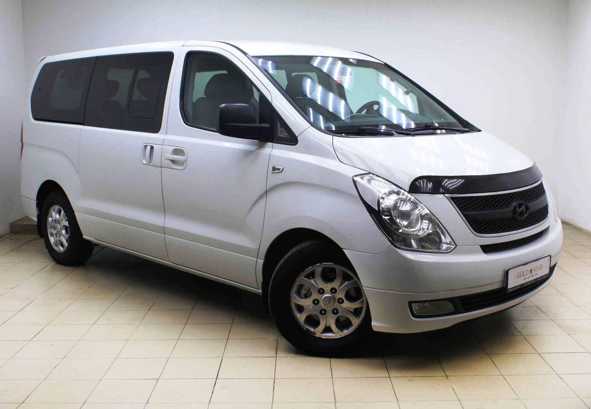 Hyundai Grand Starex, I