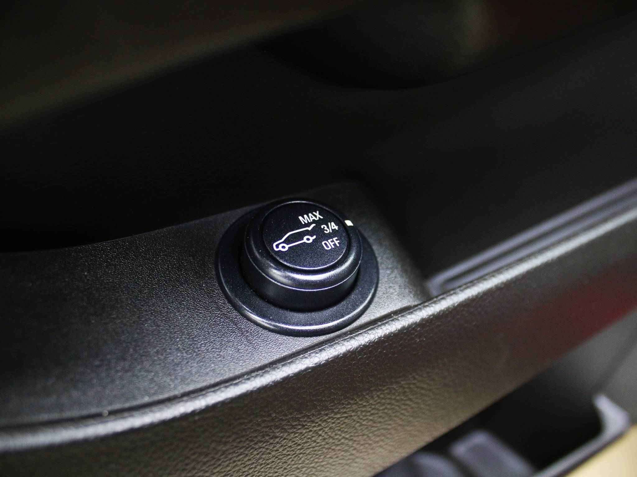 Cadillac SRX, II Рестайлинг