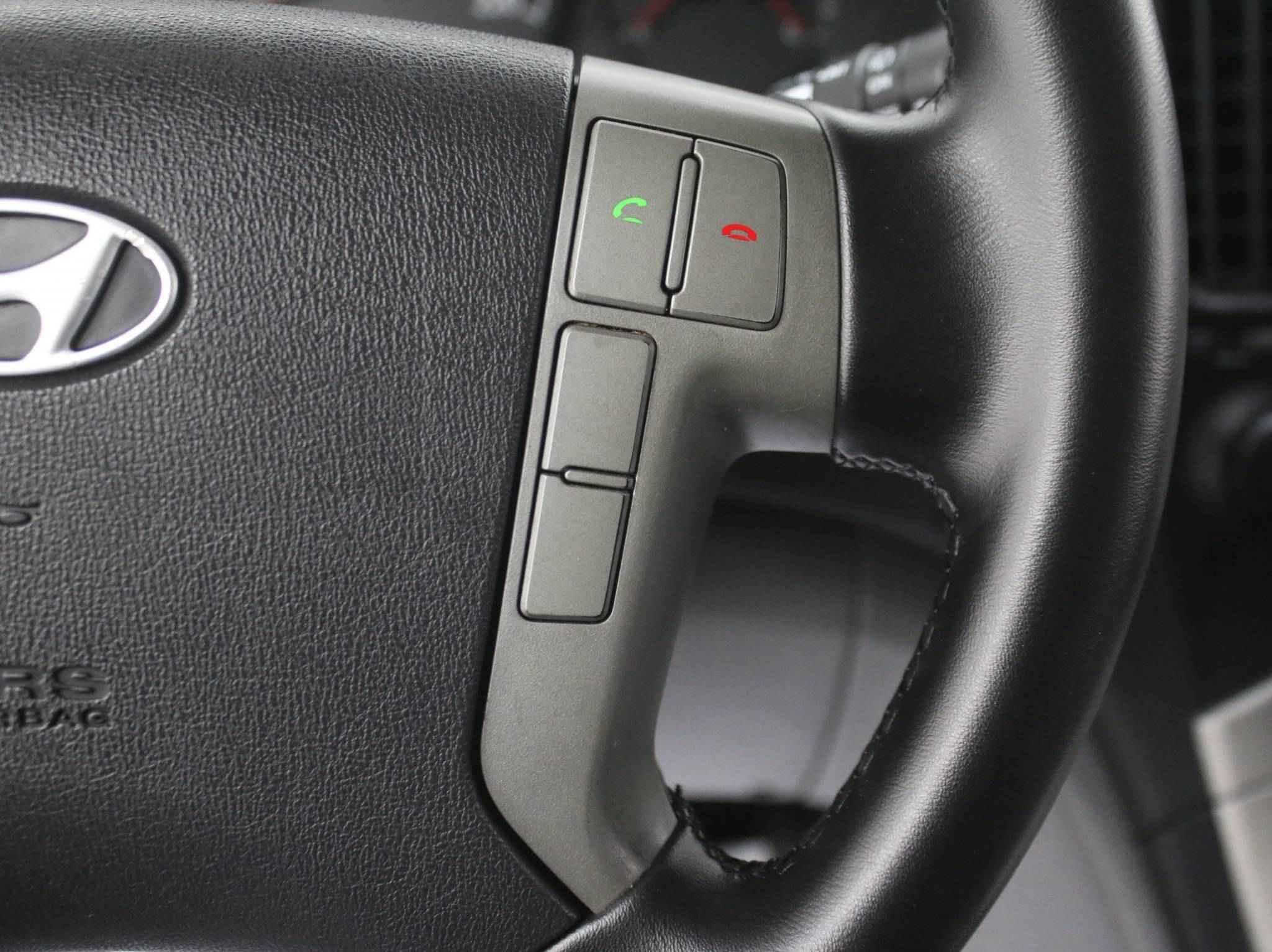 Hyundai Grand Starex, I