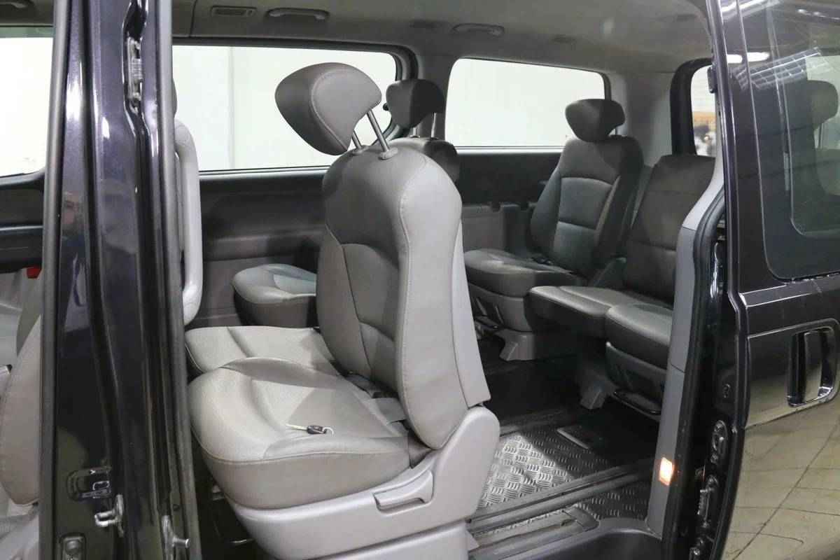 Hyundai Grand Starex, I