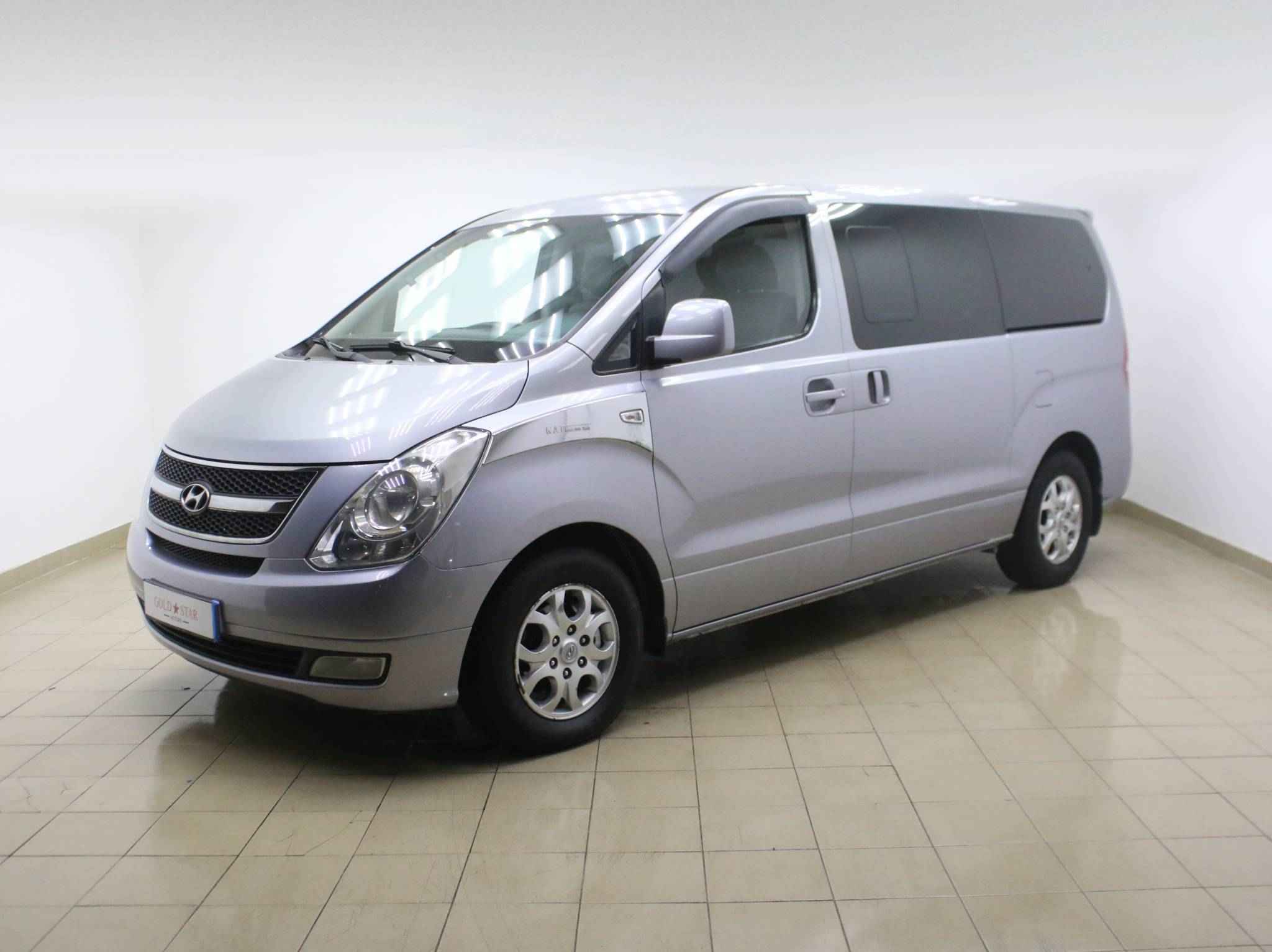 Hyundai Grand Starex, I