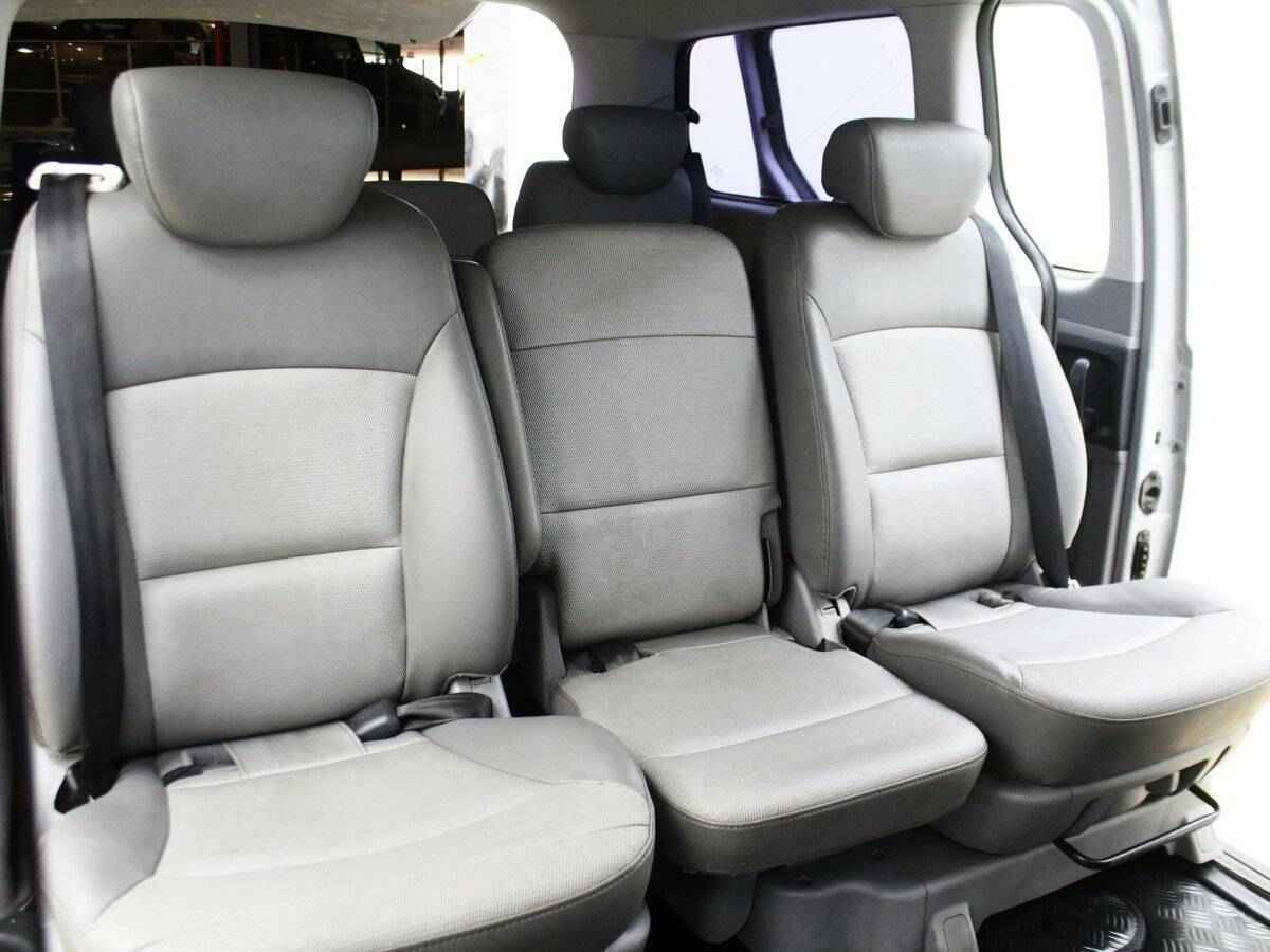 Hyundai Grand Starex, I