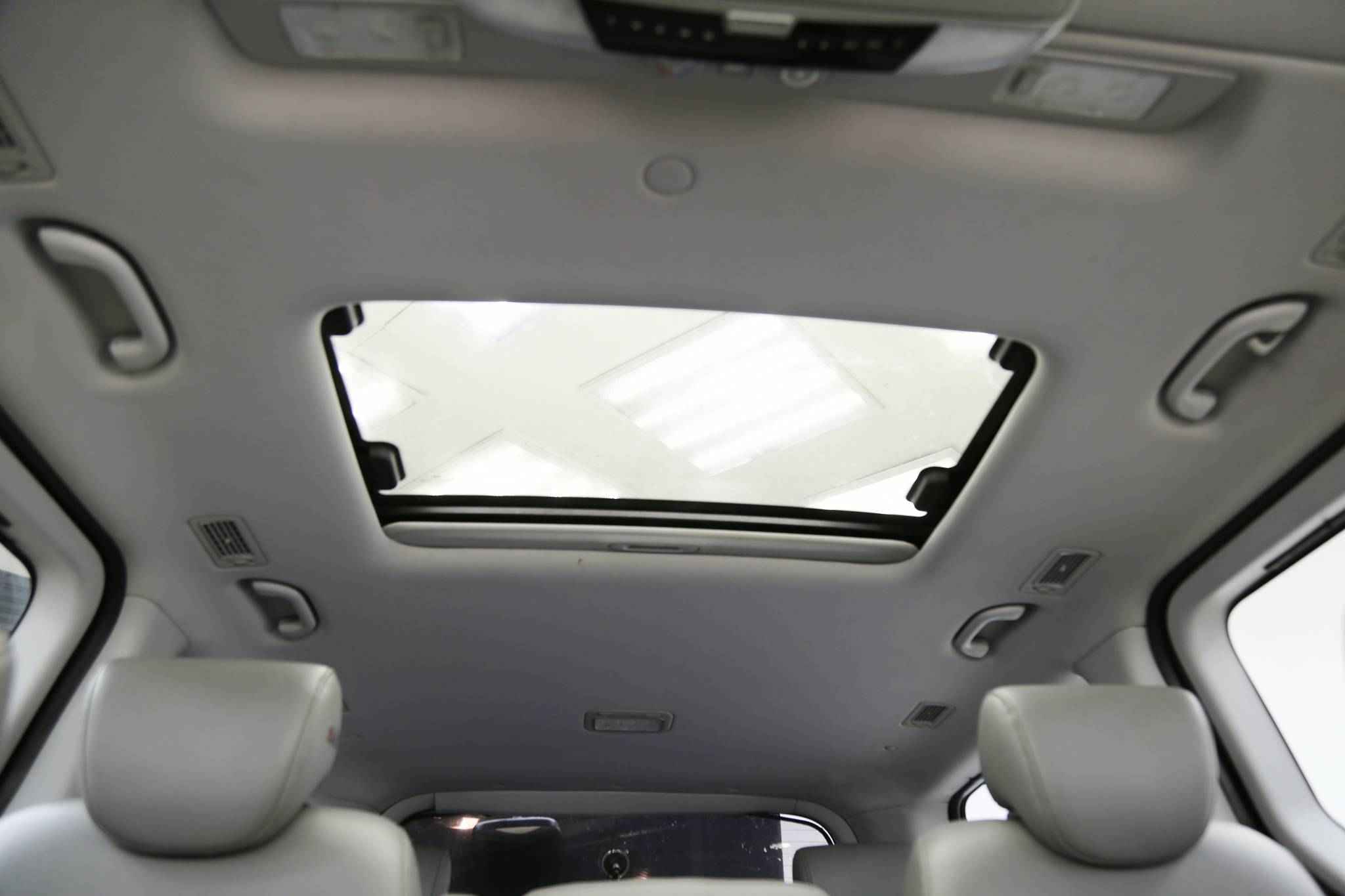 Hyundai Grand Starex, I