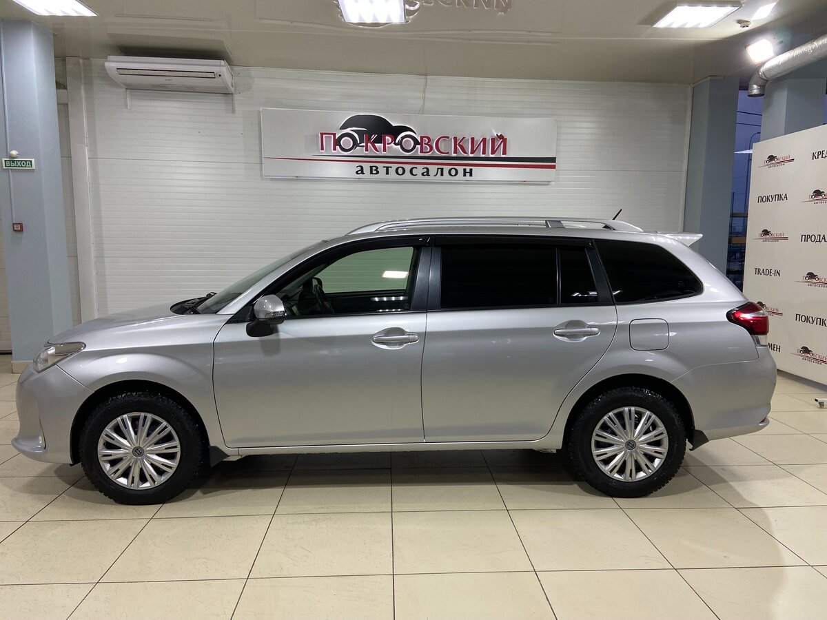 Toyota Corolla Fielder, 2018