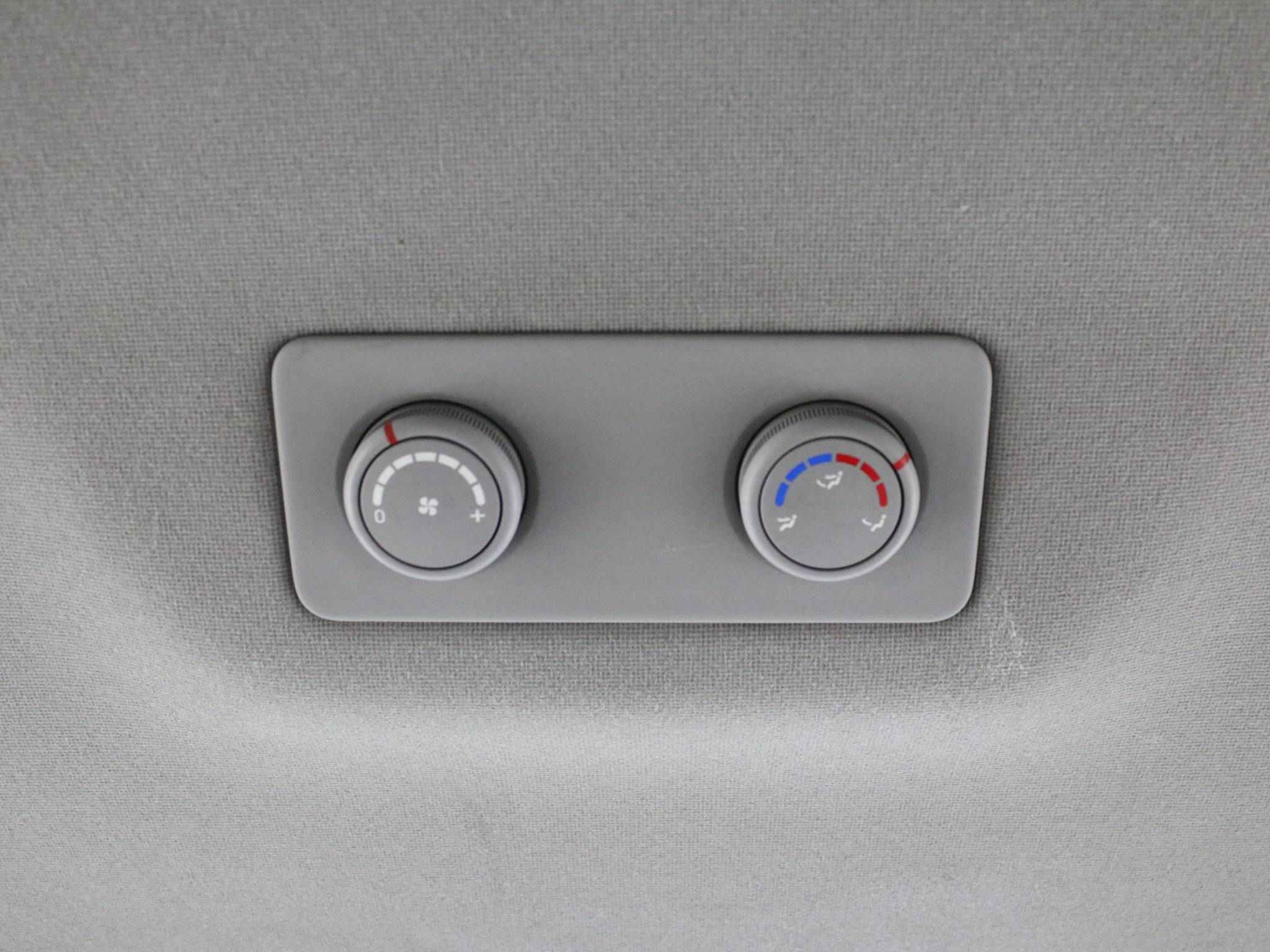 Hyundai Grand Starex, I