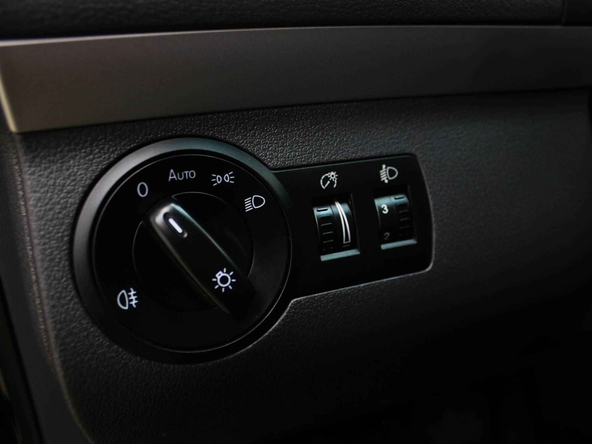 Volkswagen Touran, II