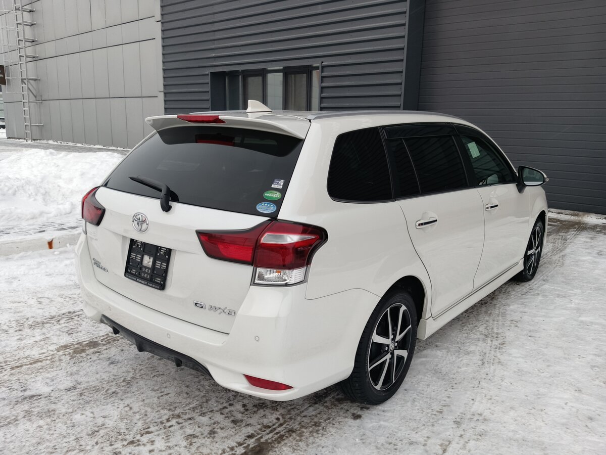 Toyota Corolla Fielder, 2018