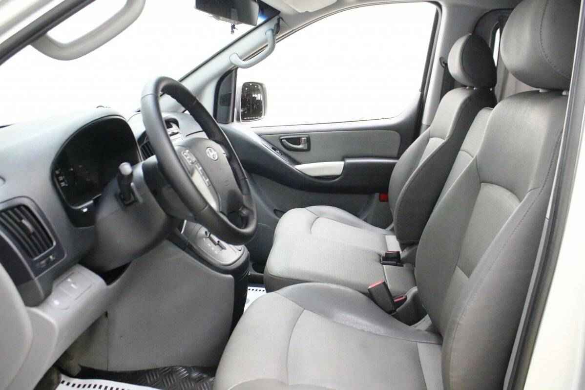 Hyundai Grand Starex, I