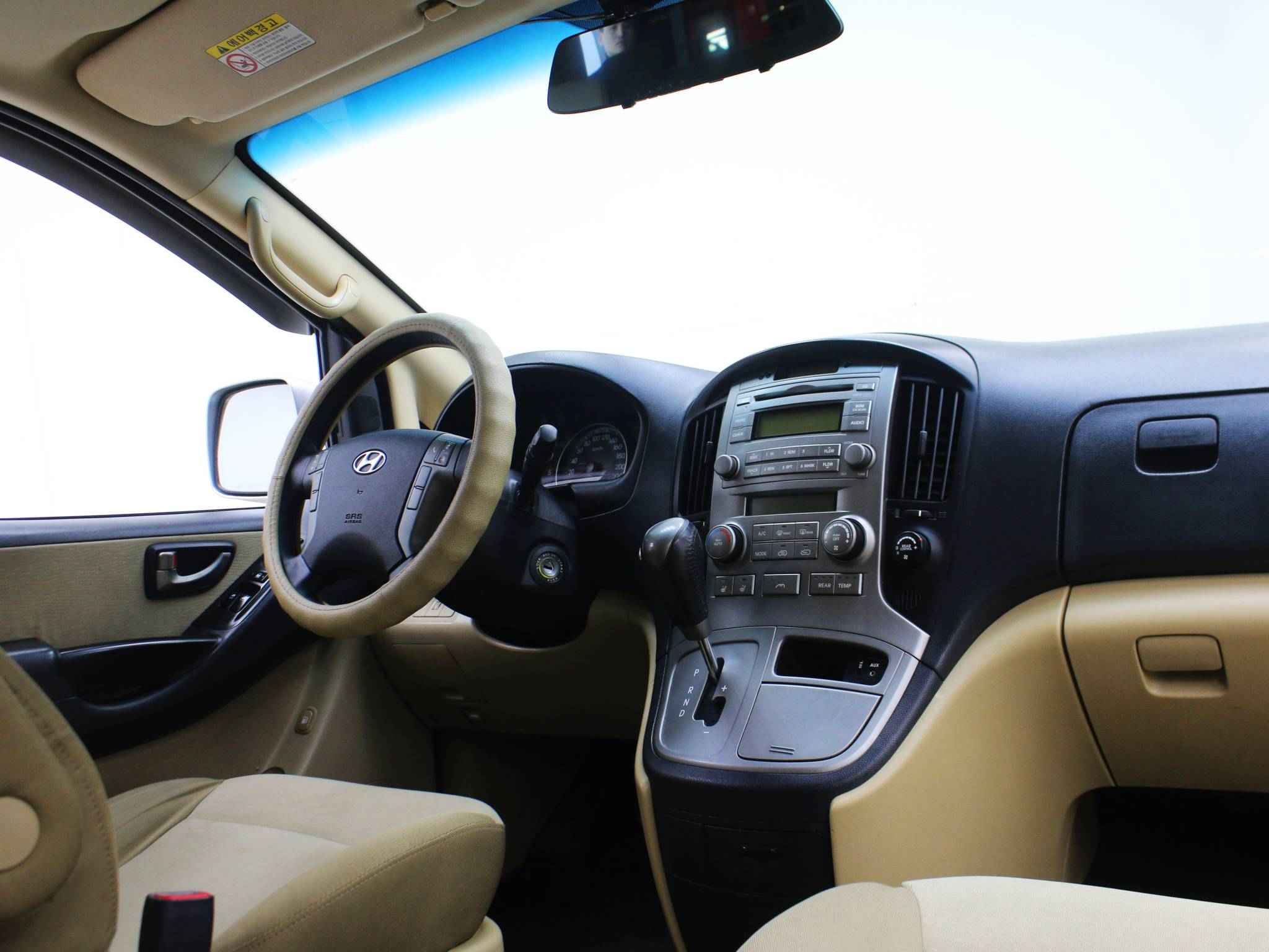 Hyundai Grand Starex, I