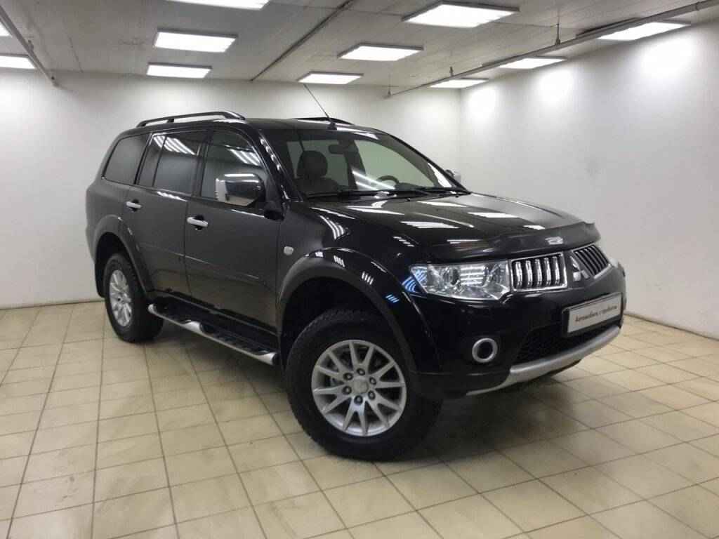 Mitsubishi Pajero Sport, II