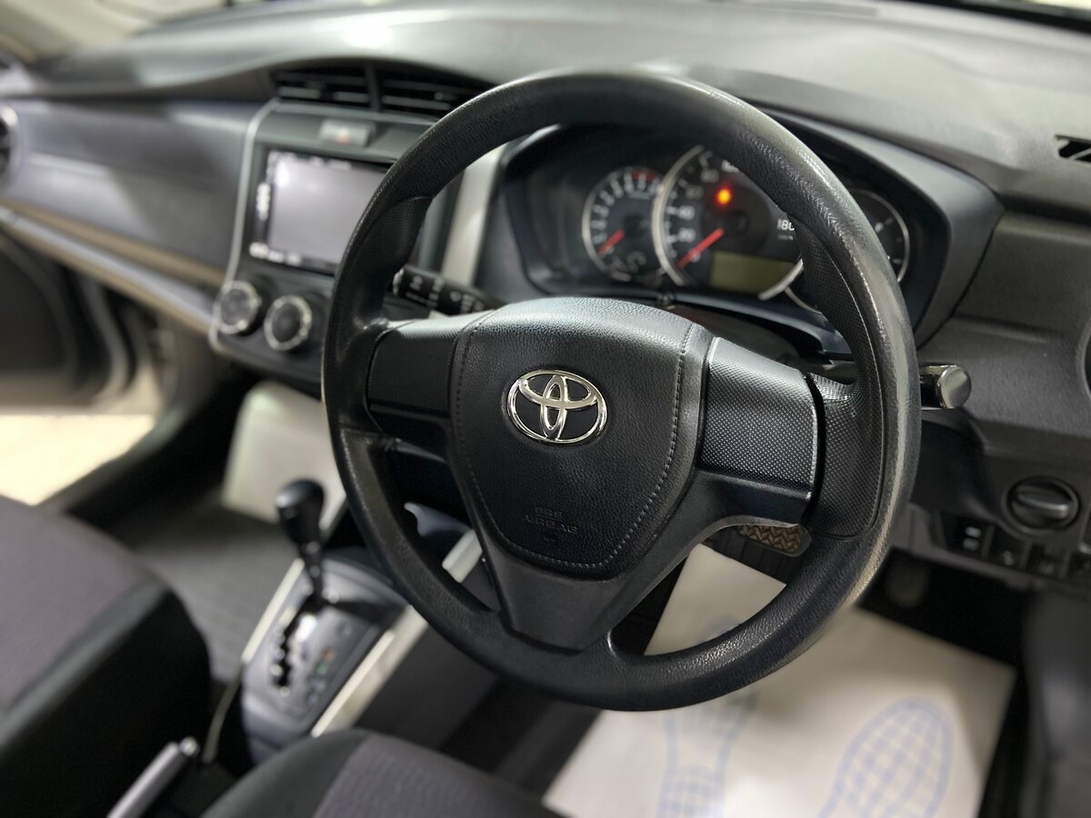 Toyota Corolla Fielder, 2018